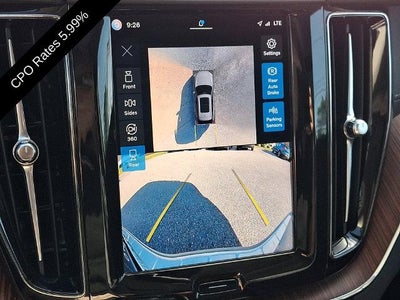 2024 Volvo XC60 B5 AWD Ultimate Dark Theme