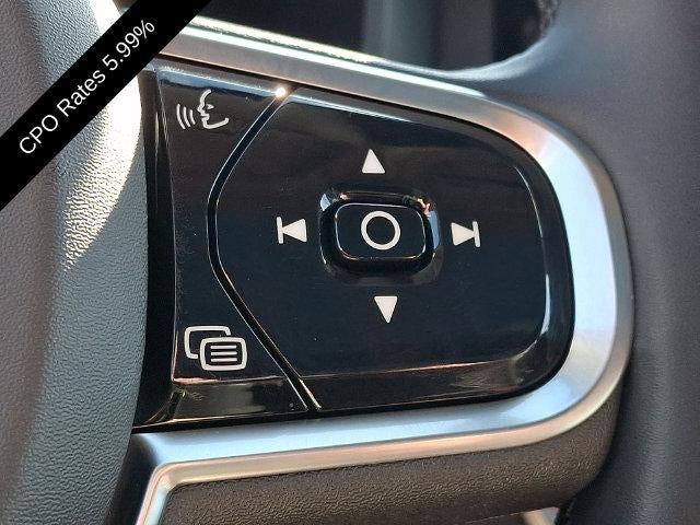 2024 Volvo XC60 B5 AWD Ultimate Dark Theme