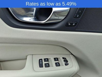 2023 Volvo XC60 B5 AWD Plus Bright Theme