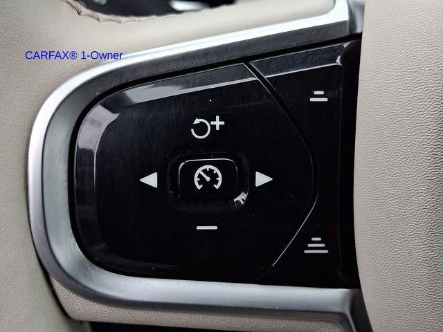 2023 Volvo XC60 B5 AWD Plus Bright Theme