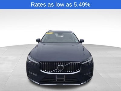 2023 Volvo XC60 B5 AWD Plus Bright Theme