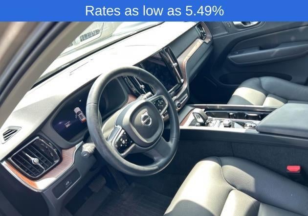 2023 Volvo XC60 B5 AWD Plus Bright Theme