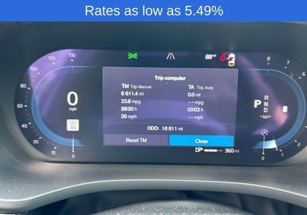 2023 Volvo XC60 B5 AWD Plus Bright Theme