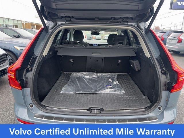 2023 Volvo XC60 B5 AWD Plus Bright Theme