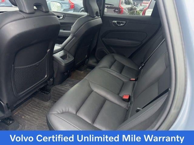 2023 Volvo XC60 B5 AWD Plus Bright Theme