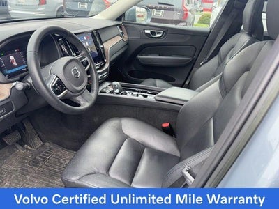 2023 Volvo XC60 B5 AWD Plus Bright Theme