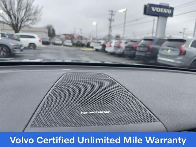 2023 Volvo XC60 B5 AWD Plus Bright Theme