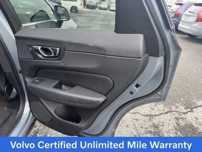 2023 Volvo XC60 B5 AWD Plus Bright Theme