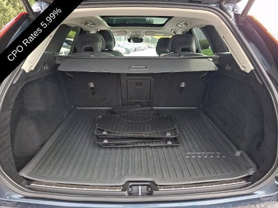 2023 Volvo XC60 B5 AWD Plus Bright Theme