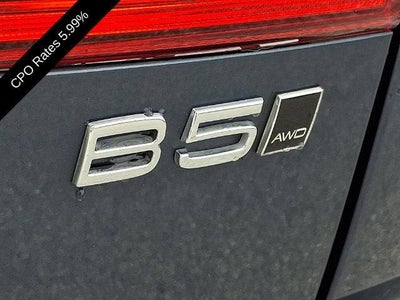 2023 Volvo XC60 B5 AWD Plus Bright Theme