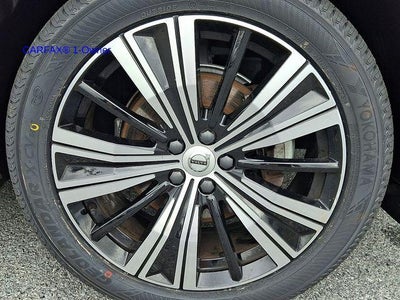 2023 Volvo XC60 B5 AWD Plus Bright Theme
