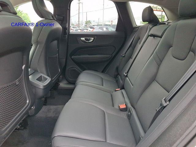 2023 Volvo XC60 B5 AWD Plus Bright Theme