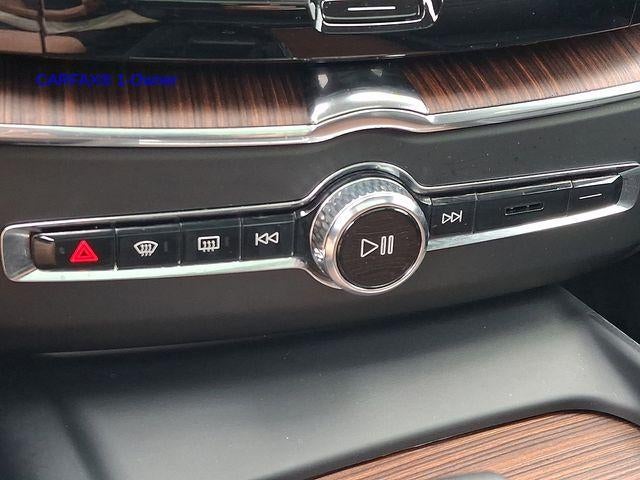 2023 Volvo XC60 B5 AWD Plus Bright Theme