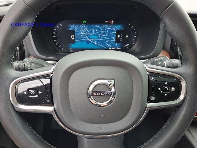 2023 Volvo XC60 B5 AWD Plus Bright Theme