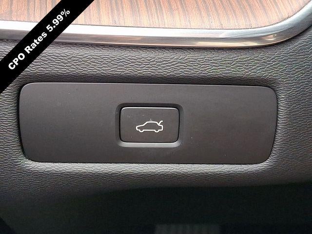 2023 Volvo XC60 B5 AWD Plus Bright Theme
