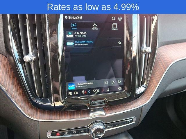 2023 Volvo XC60 B5 AWD Plus Bright Theme