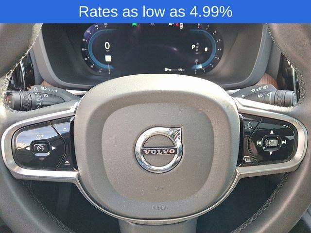 2023 Volvo XC60 B5 AWD Plus Bright Theme