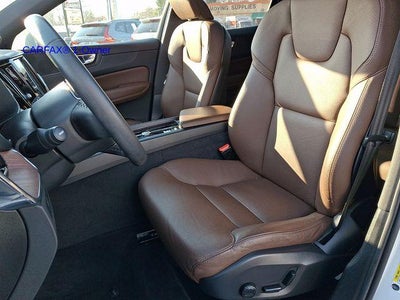 2023 Volvo XC60 B5 AWD Plus Bright Theme