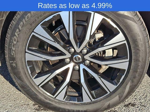 2023 Volvo XC60 B5 AWD Plus Bright Theme