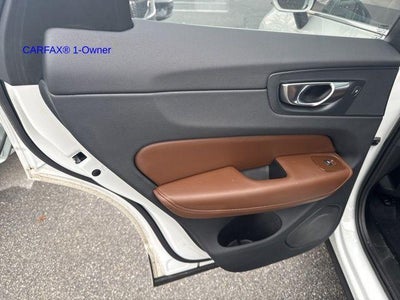 2023 Volvo XC60 B5 AWD Plus Bright Theme