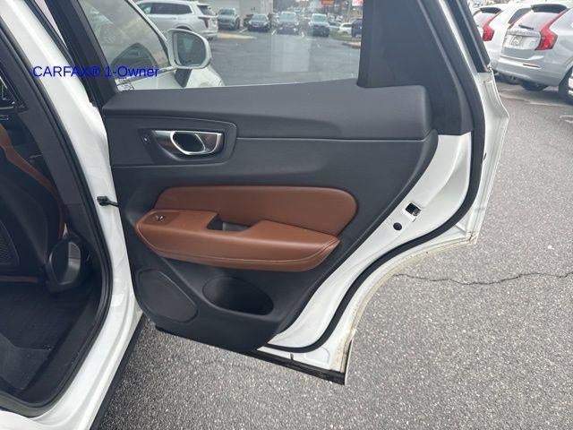 2023 Volvo XC60 B5 AWD Plus Bright Theme