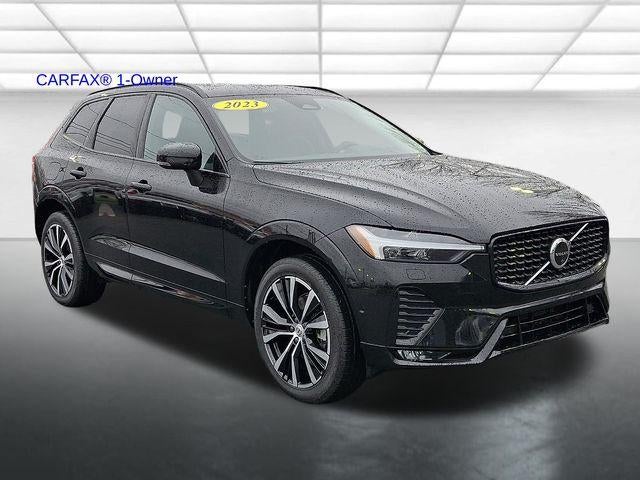2023 Volvo XC60 B5 AWD Plus Dark Theme