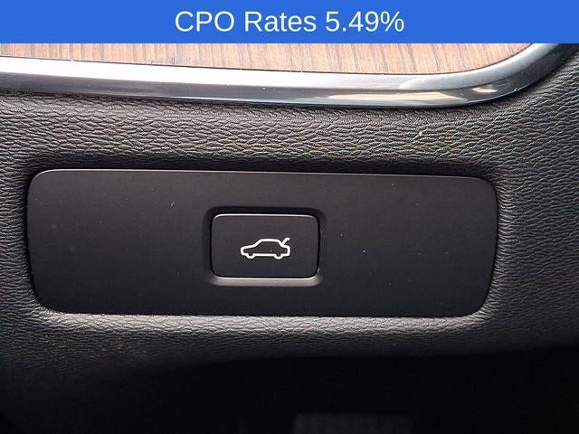2023 Volvo XC60 B5 AWD Plus Dark Theme