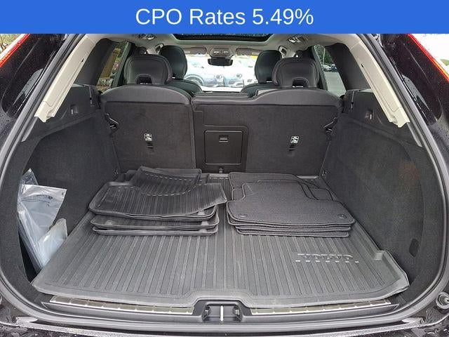 2023 Volvo XC60 B5 AWD Plus Dark Theme