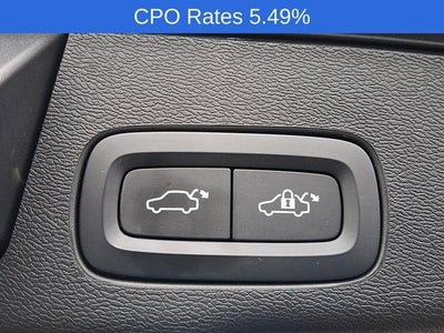 2023 Volvo XC60 B5 AWD Plus Dark Theme