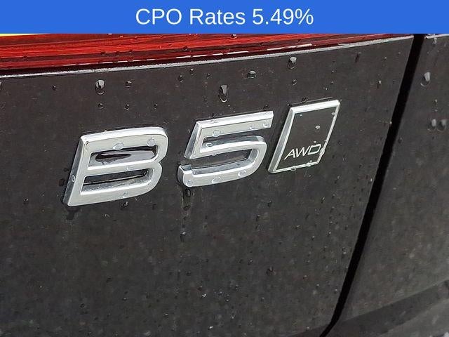 2023 Volvo XC60 B5 AWD Plus Dark Theme