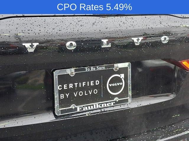 2023 Volvo XC60 B5 AWD Plus Dark Theme