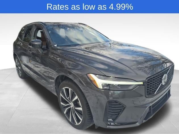2023 Volvo XC60 B5 AWD Plus Dark Theme