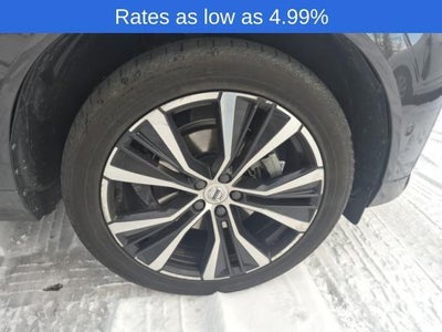 2023 Volvo XC60 B5 AWD Plus Dark Theme