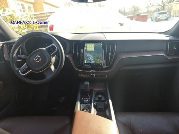 2023 Volvo XC60 B5 AWD Plus Dark Theme