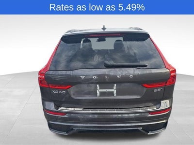 2023 Volvo XC60 B5 AWD Plus Dark Theme