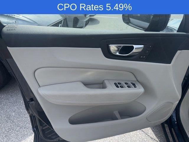 2023 Volvo XC60 B5 AWD Plus Dark Theme