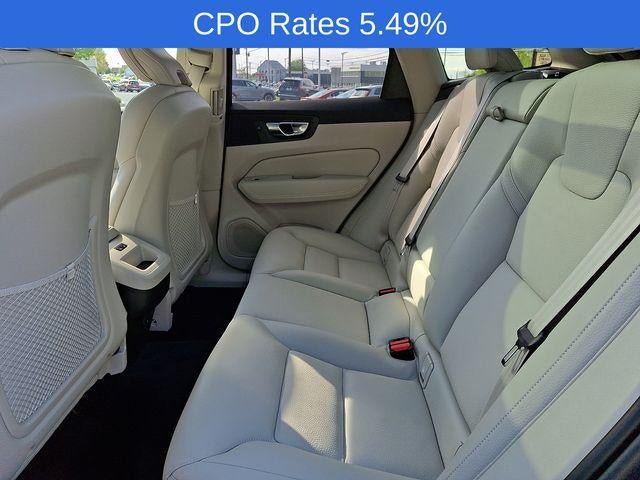 2023 Volvo XC60 B5 AWD Plus Dark Theme