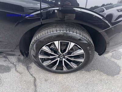 2023 Volvo XC60 B5 AWD Plus Dark Theme