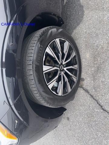 2023 Volvo XC60 B5 AWD Plus Dark Theme