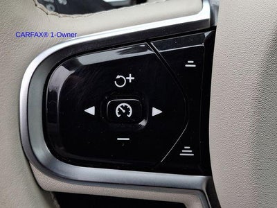 2023 Volvo XC60 B5 AWD Plus Dark Theme