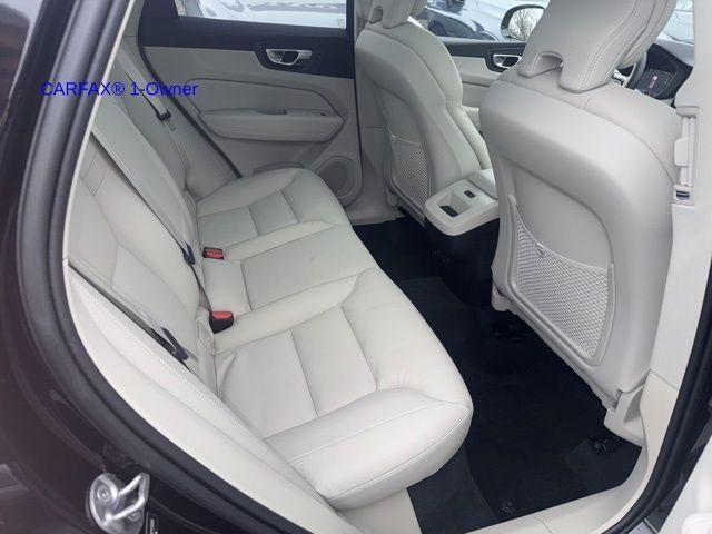 2023 Volvo XC60 B5 AWD Plus Dark Theme