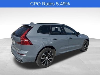 2023 Volvo XC60 B5 AWD Plus Dark Theme