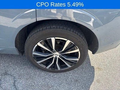 2023 Volvo XC60 B5 AWD Plus Dark Theme