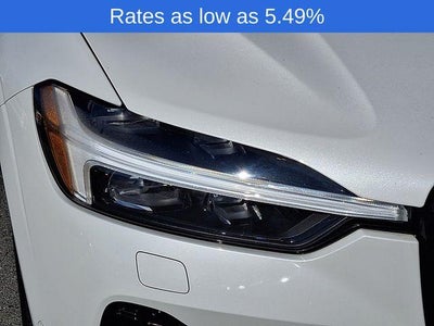 2023 Volvo XC60 B5 AWD Plus Dark Theme