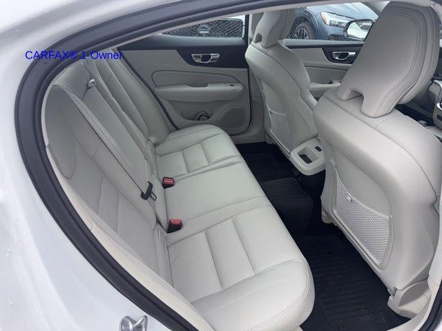 2023 Volvo XC60 B5 AWD Plus Dark Theme