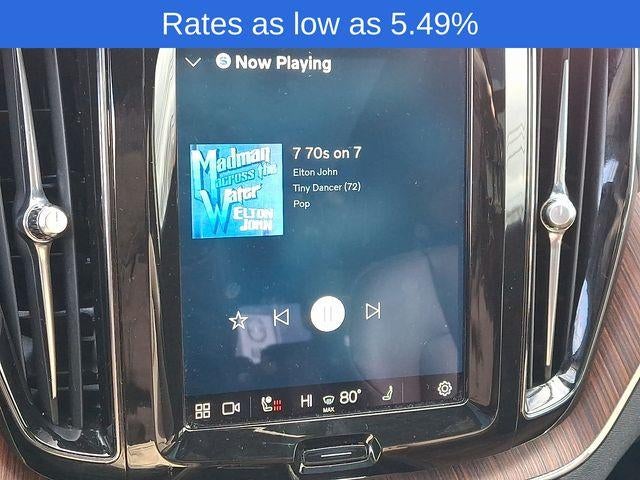 2023 Volvo XC60 B5 AWD Plus Dark Theme