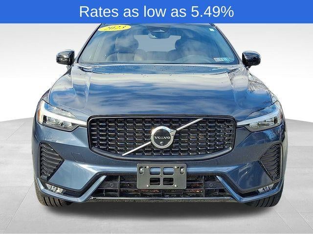 2023 Volvo XC60 B5 AWD Plus Dark Theme