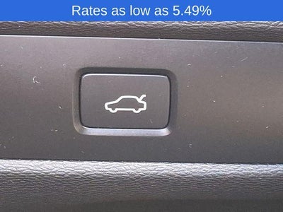 2023 Volvo XC60 B5 AWD Plus Dark Theme