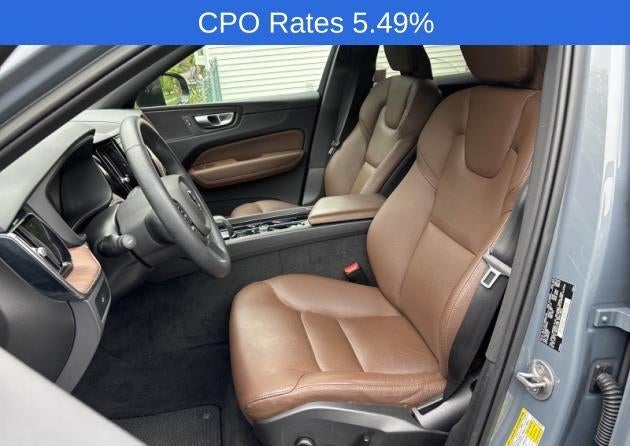 2023 Volvo XC60 B5 AWD Plus Dark Theme