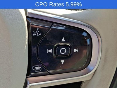 2023 Volvo XC60 B5 AWD Plus Dark Theme